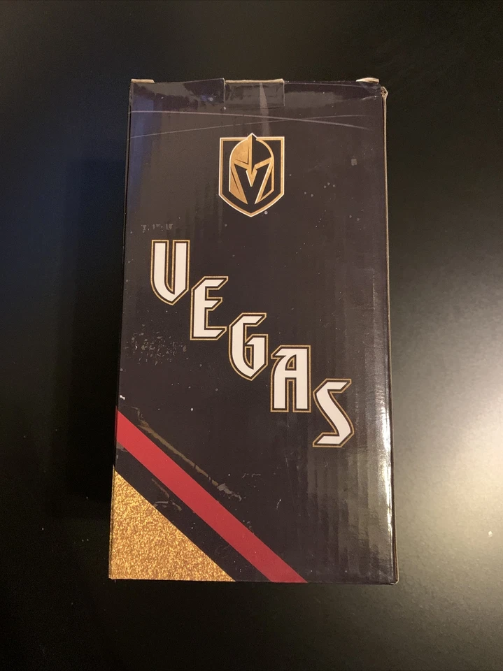 Nuevo Shea Theodore Hockey Bobble Head Las Vegas Golden Knights NHL Foto 2 de 4