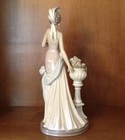 Lladro Figurine #5377 A Touch Of Class - Local Pick-Up — photo 3