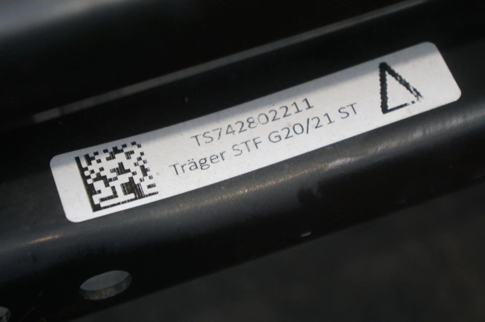 Barra de impacto de refuerzo de parachoques trasero OEM 51127428022 BMW M340i Xdrive G20 20-24 Foto 3 de 4