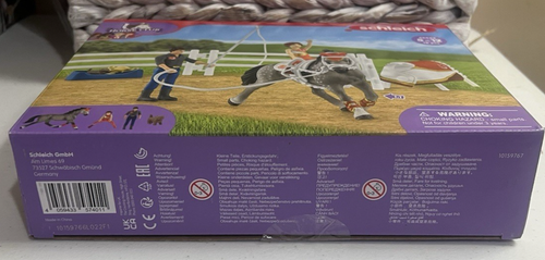NEW In Box Schleich Horse Club Mia's Vaulting Riding Playset (42443) - Picture 4 of 8