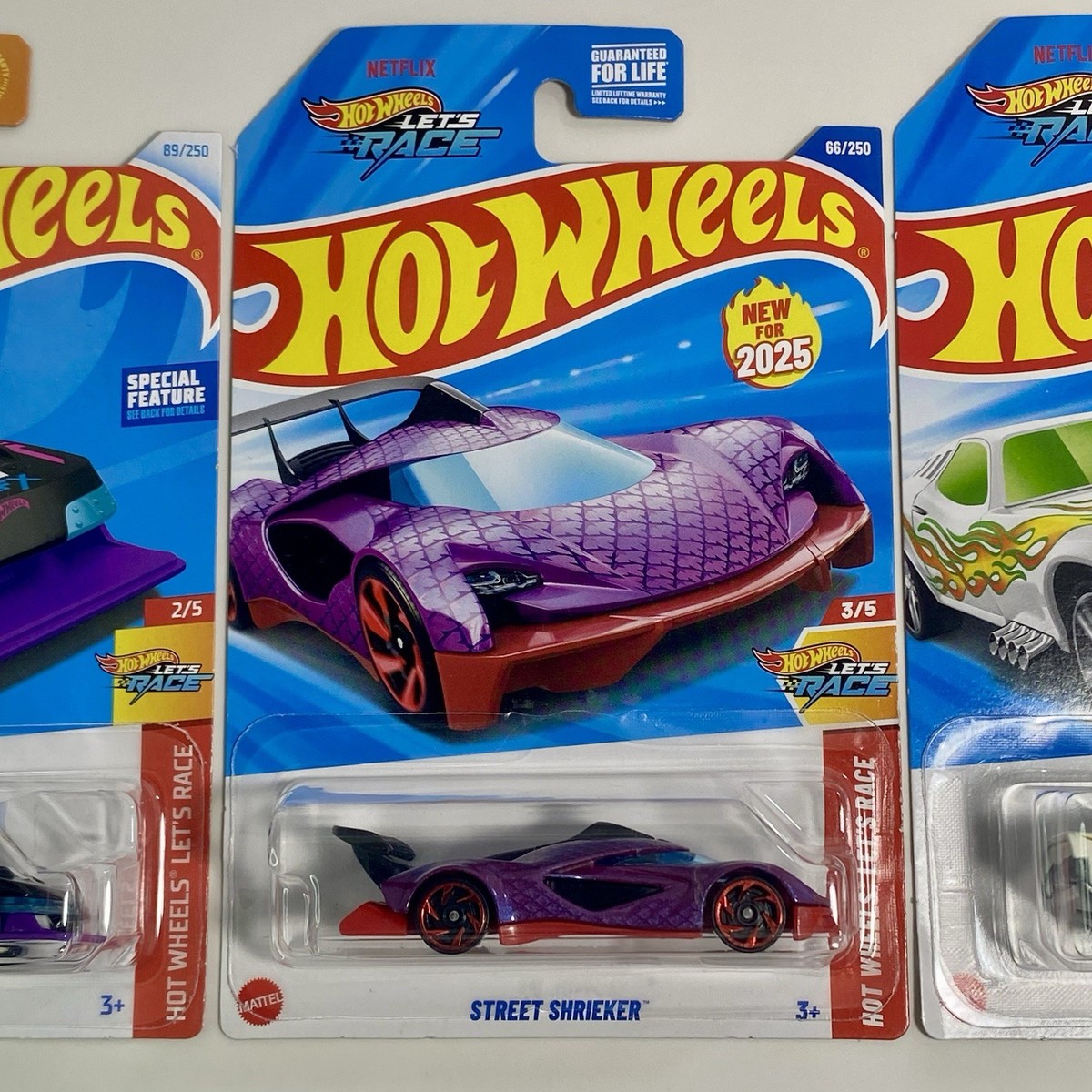 Hot Wheels Let's Race GT-Scorcher Street Shrieker Rodger Dodger 1