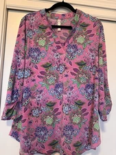 Dear Scarlett Lizzy Tunic Top Size L Stretchy Pink Floral Blouse