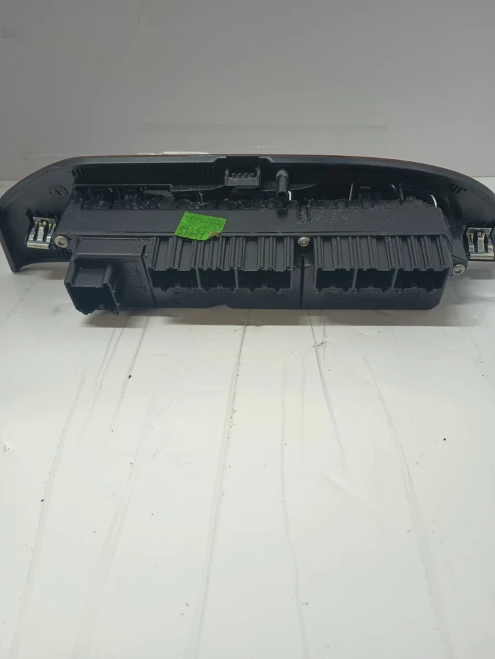 GMC Silverado Yukon Chevy 2007-2013 interruptor maestro de puerta lado del conductor 15906880 Foto 2 de 4