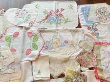 Lot 24+ Vtg Embroidered Crochet Linens Napkins Hanky  Lace Craft Cutter pieces 