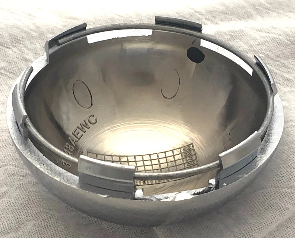  3148 BOSS Chrome Wheel Center Cap  - Image 3 of 3