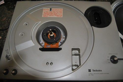 Technics SL-150 Direct Drive Turntable with SME Armboard Turntable Only - Picture 8 of 21