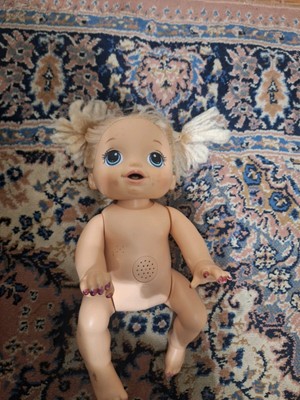 Hasbro Baby Alive Doll 2016 Baby Go Bye Bye Blonde Crawling Works Drink and Wet