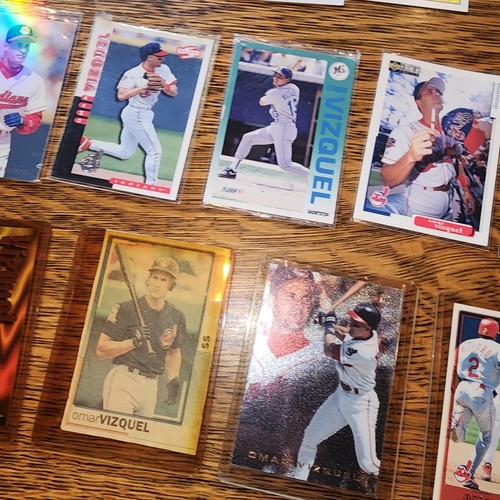 29 miscellaneous OMAR VIZQUEL Baseball cards - Picture 3 of 12