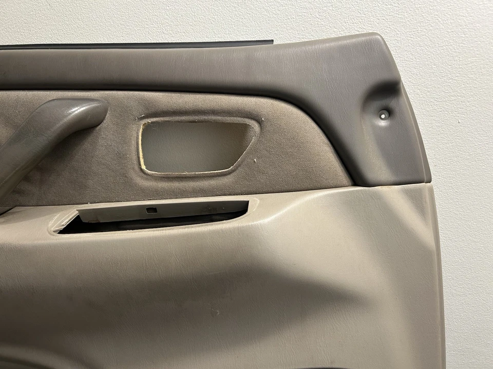 Panel de puerta delantera izquierdo Toyota Tundra 2001-2006 beige OEM Foto 4 de 4