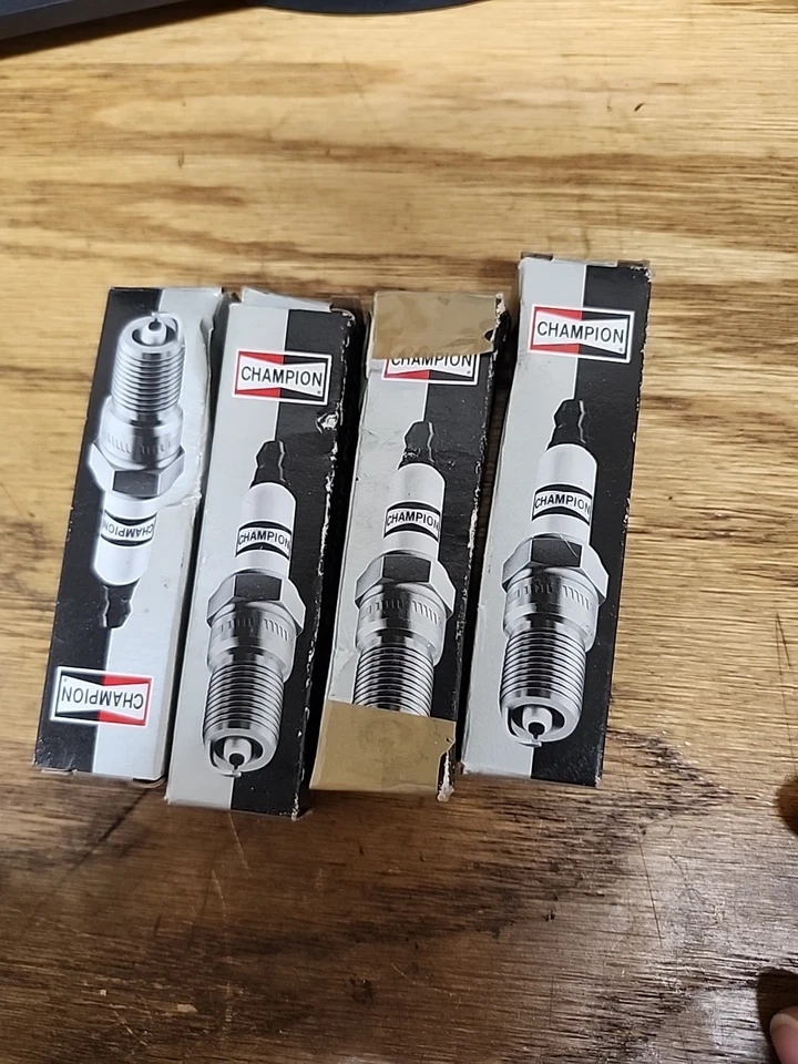 Champion 7034 Double Platinum Power Premium Spark Plug 4pcs - Image 3 of 4