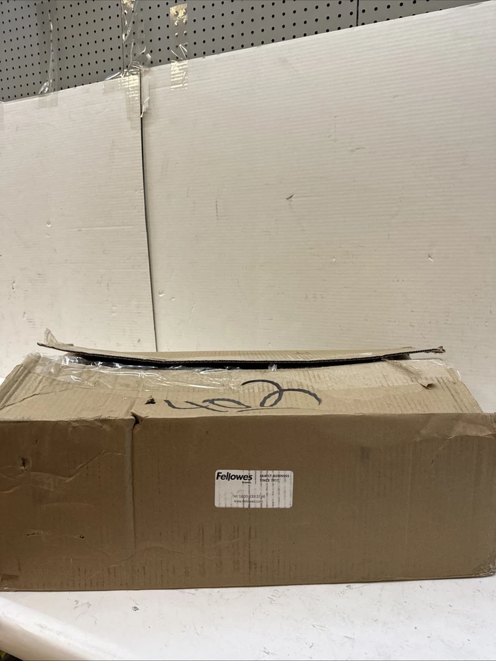 Fellowes RisingEX2-FS™ Series Dual Monitor Arm - Image 2 of 2