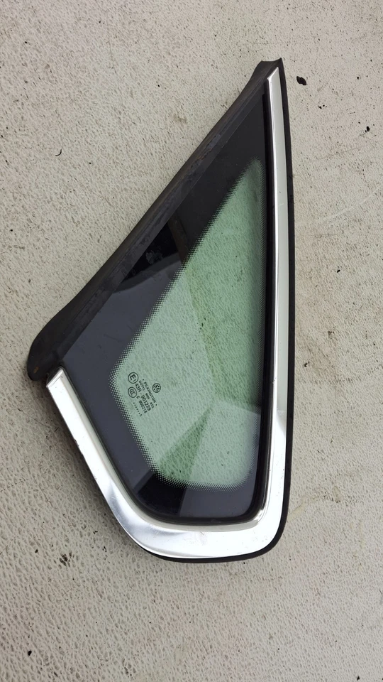 Оригинальная хромированная задняя левая четверть панели окна стекла для VW Volkswagen Passat 2012–2019 годов выпуска - Изображение 2 из 4