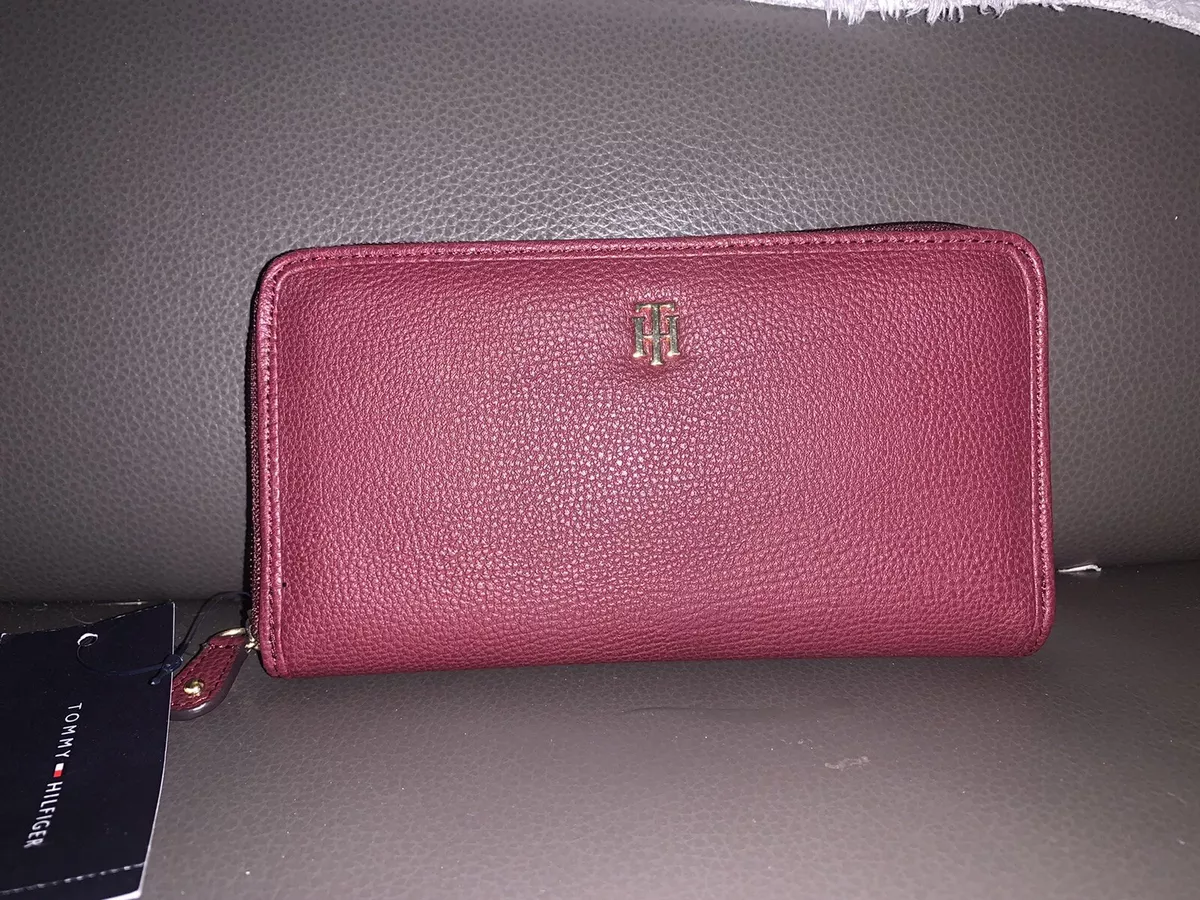 Tommy hilfiger pink wallet hot sale