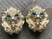 Vintage Signed CINDY ADAMS Lion Head Green Rhinestone Eyes Clip On Earrings MINT
