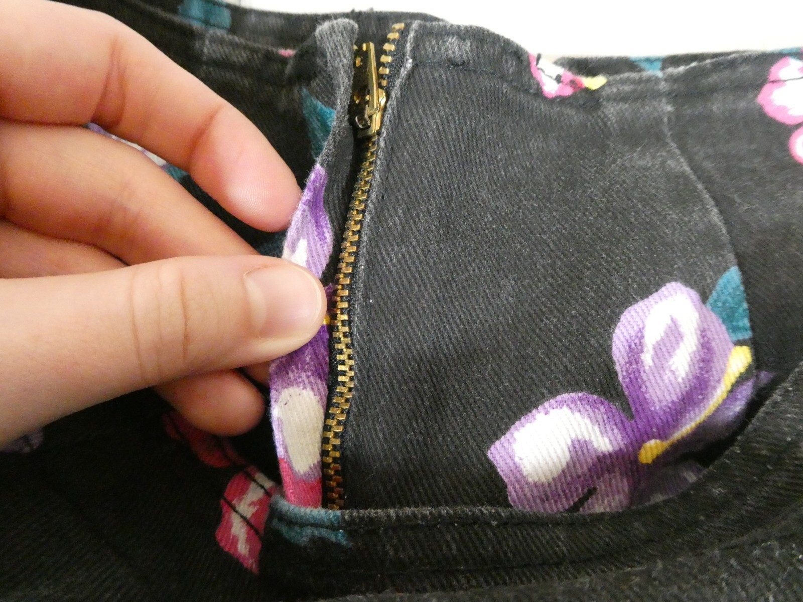 Vintage Sostanza Floral Skort Shorts Skirt Denim Size 8 NEW Black 90s Y2K L1