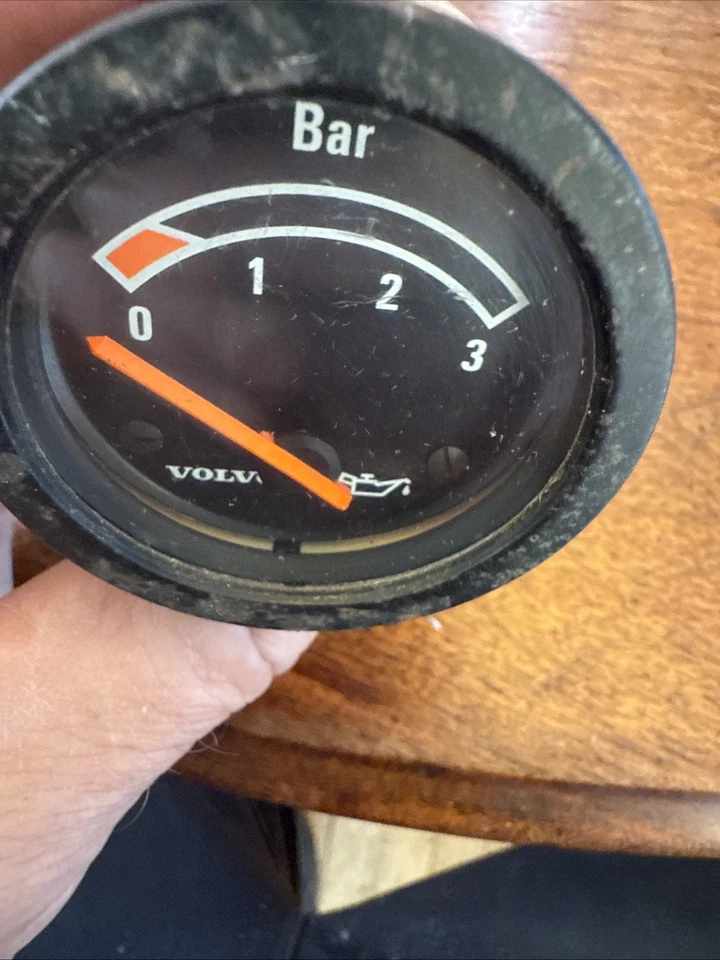 Volvo 240 242 244 245 Series 1981-1985 OEM tablero central manómetro de presión de aceite de 3 bares Foto 2 de 4