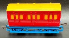 Vintage Hornby Railways R016 Passenger Coach OO Gauge Made in Great Britain