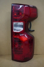 2020 2021 2022 GMC Sierra 2500 3500 Right Passenger Rear Tail Light OEM 84752983