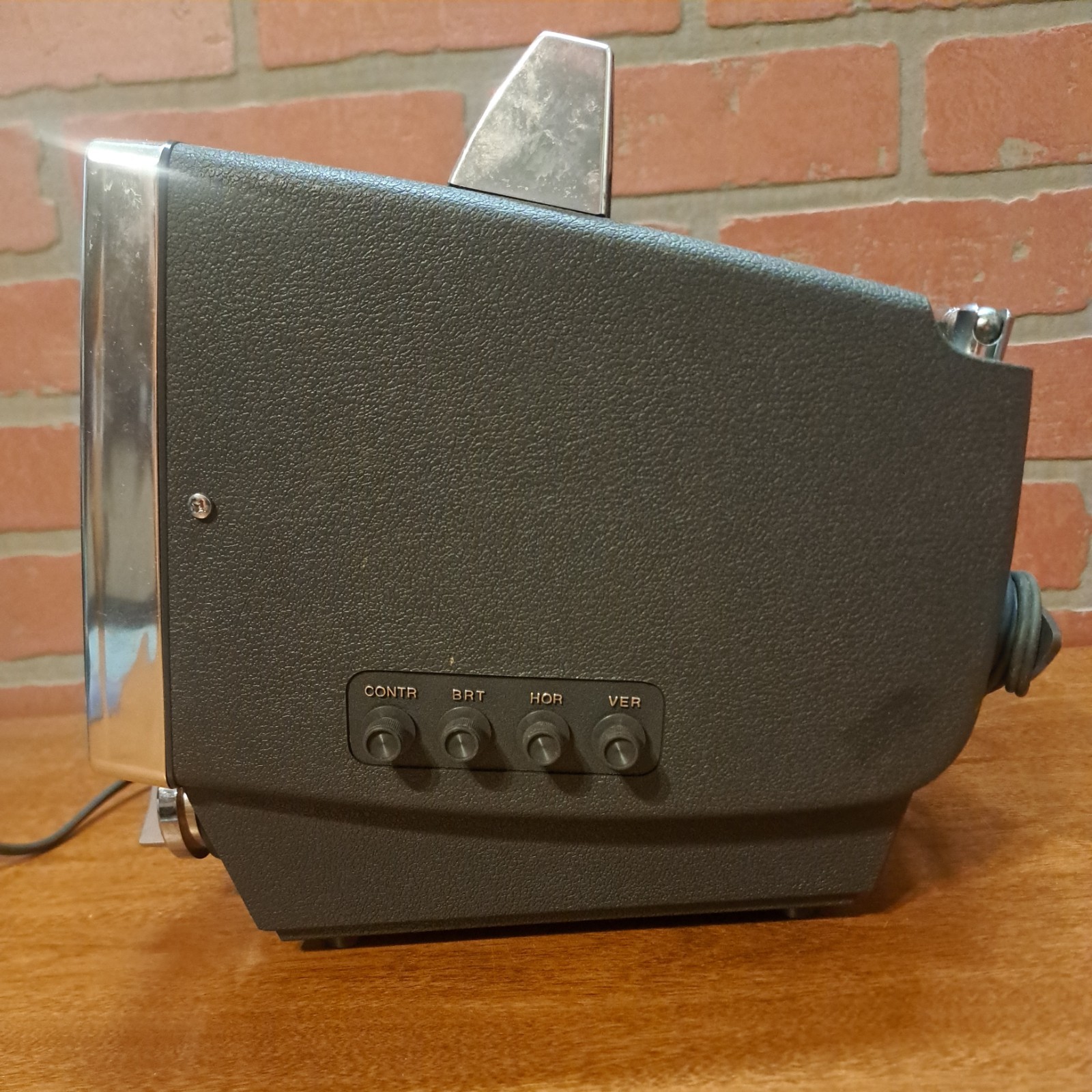 Sony  7" TV-740 Black White Television UHF VHF Vintage 1970's WORKS