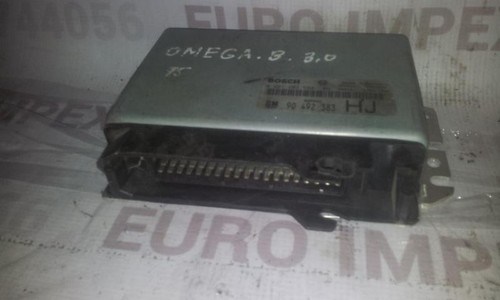 0261203589 Motormanagement, Steuergerät, ECU  90492383 Opel Omeg DE1339-79