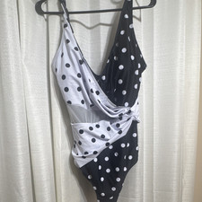 Women’s XL One-Piece Swimsuit Black & White Polka Dot Hipster Bottom