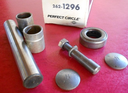 NOS 1940's Chevrolet GMC 1/2 STEERING KING PIN SET Perfect Circle #262-1296
