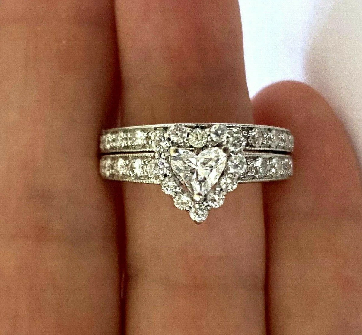 LGL 14K White Gold Heart Shape Center 34 Diamond Ladies Engagement
