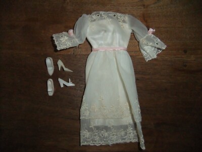 Vintage Barbie Midi Marvelous wedding dress #1870/1969