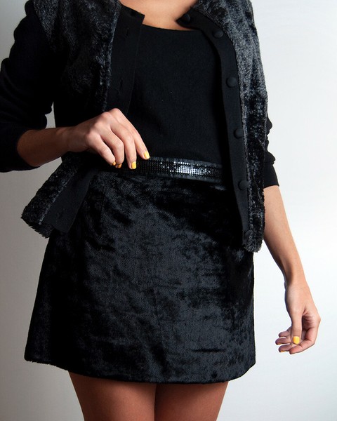 GIANFRANCO FERRÉ Size IT 44 Black fluffy front mini skirt embellished waistband