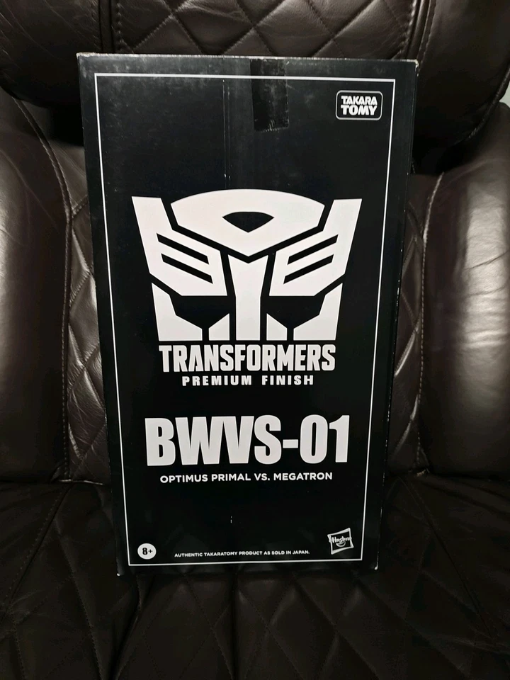 Takara Beast Wars Transformers Premium Finish Optimus Primal VS Megatron BWVS-01 - Image 3 of 4