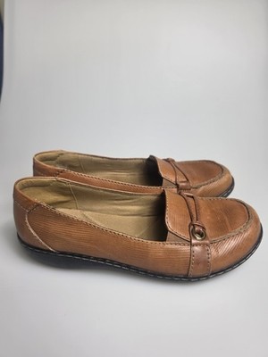 Clarks Women s Brown Leather Loafers Slip On Comfort Shoes Size 9M