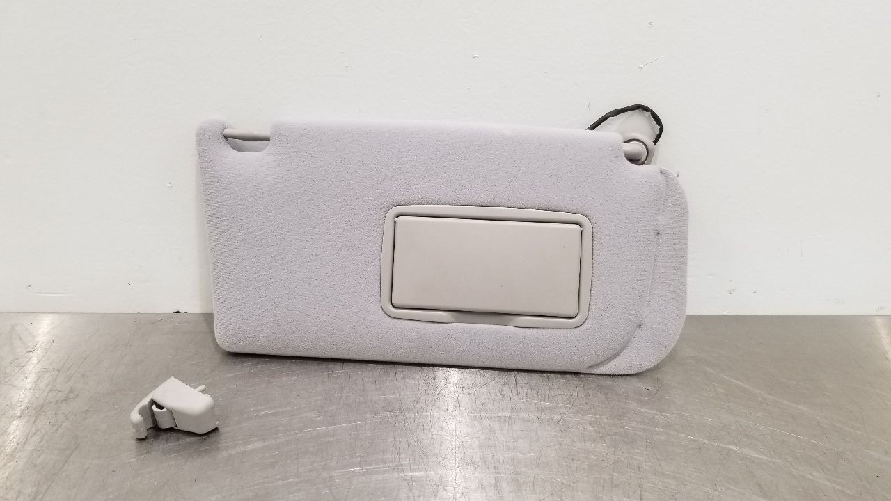 09 MASERATI GRANTURISMO SUN VISOR ILLUMINATED RIGHT PASSENGER GRAY