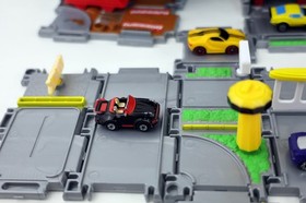 Micro Machines Lot 14 Vehicles & 12 Mystery Pack Playsets - READ