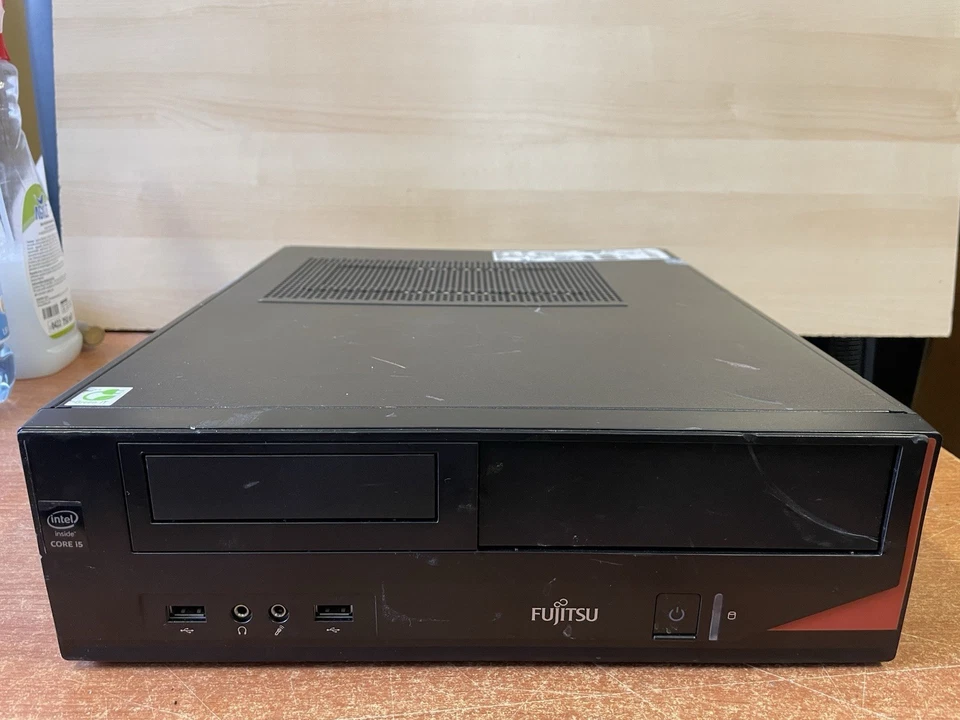 Fujitsu Esprimo E520 Intel Core i5 4440 Ram 4 GB HDD 500 Win Pro - Imagen 1 de 4