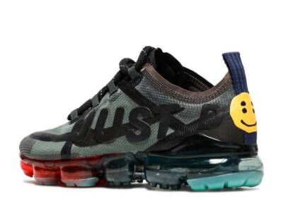vapormax smiley
