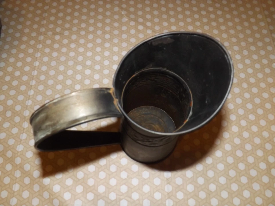 Vintage Style Farmhouse Pitcher Vase Watering Tin Brass Inlay 10"T X 7"W Handle - Image 2 of 2