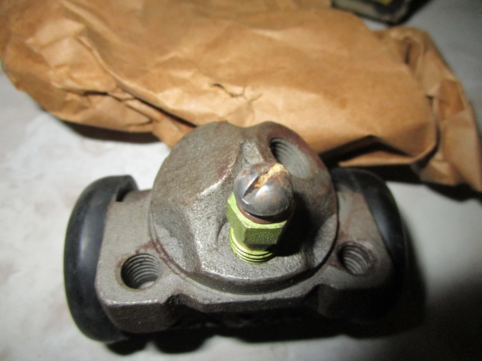 Autoline Rebuilt Delco Rear R.H. Цилиндр тормозного колеса 1954 1955 Oldsmobile 88 98 - Изображение 3 из 4