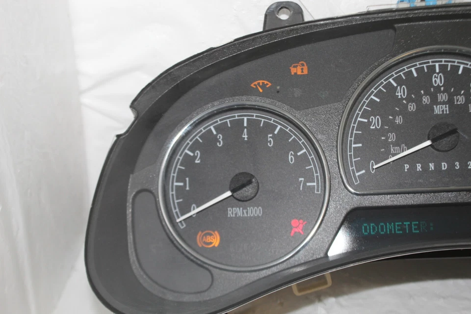 Speedometer Instrument Cluster Dash Panel 2006 07 Buick Rainier 81,927 Miles - Image 4 of 4