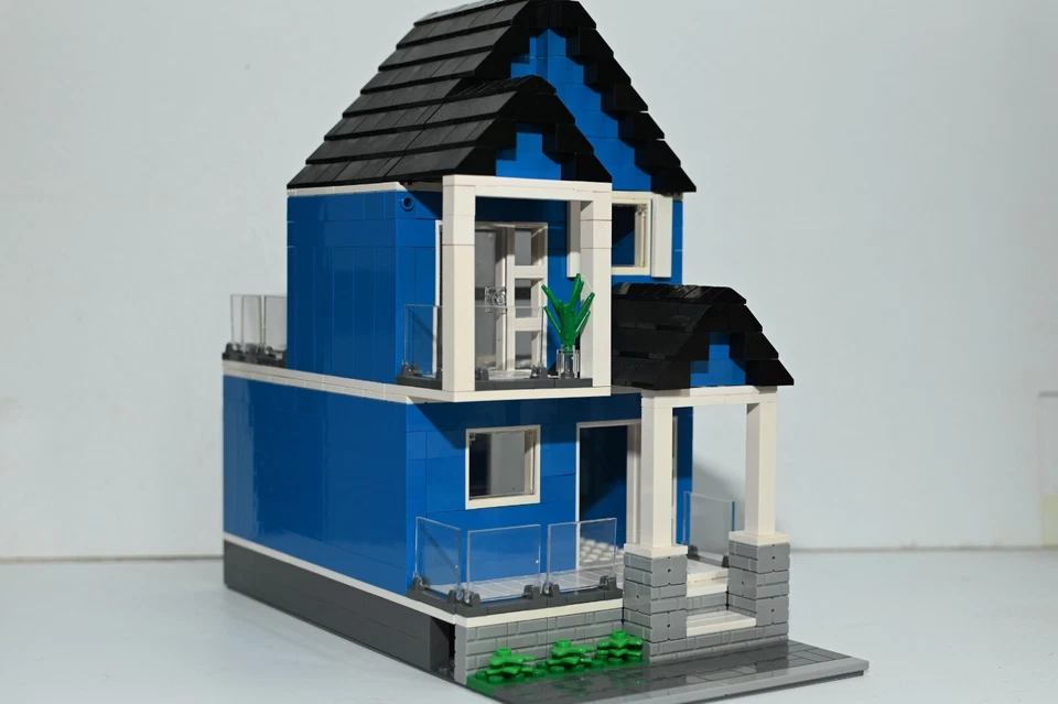 Casa de Ladrillos Azul Modular Ciudad Modelo Personalizado Construido con Ladrillos Foto 3 de 4