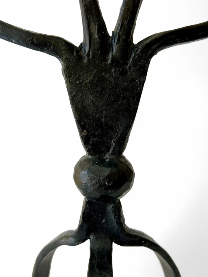 Candelabro vintage de hierro forjado forjado a mano 4 brazos candelabro negro años 70 Foto 4 de 4