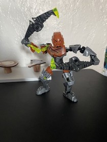 LEGO BIONICLE Master of Stone (70785): Complete no instructions and accessories 