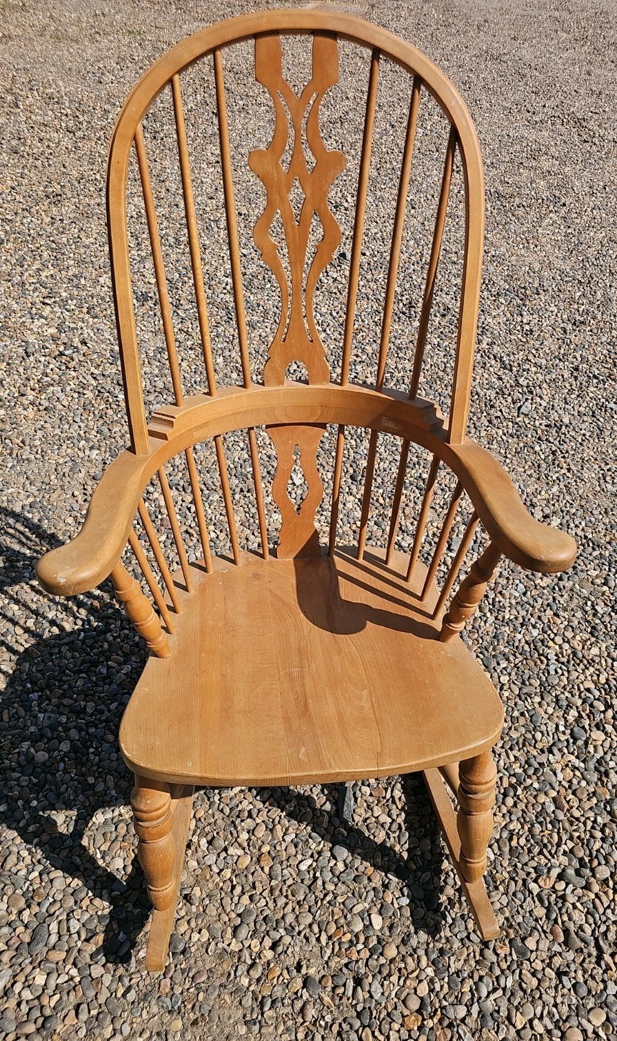 Windsor Rocking Chair Hand Carved Spindle Back English Farmhouse Chair — image 2