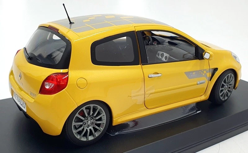 Norev 1/18 Scale Diecast 185236 - Renault Clio RS F1 Team 2007 Sirius Yellow - Image 2 of 4