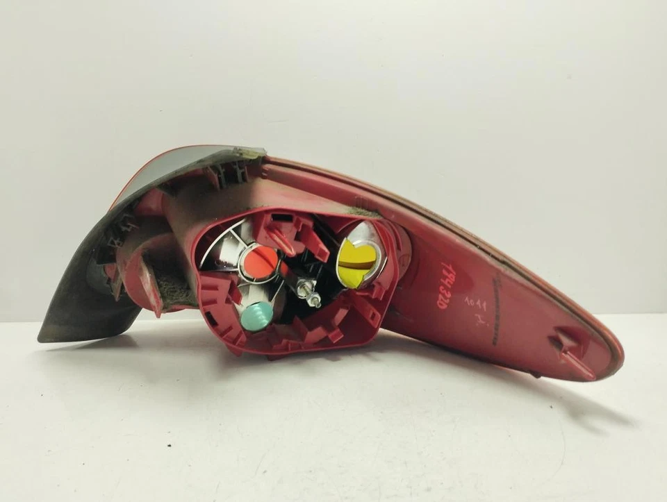 6350S0 Piloto Trasero Izquierdo para PEUGEOT 206 X-Line 2003 184320 - Imagen 2 de 4