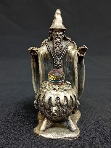 *The Tudor Mint Myth & Magic Collection “The Cauldron of Light” Item 3006. - Picture 2 of 7