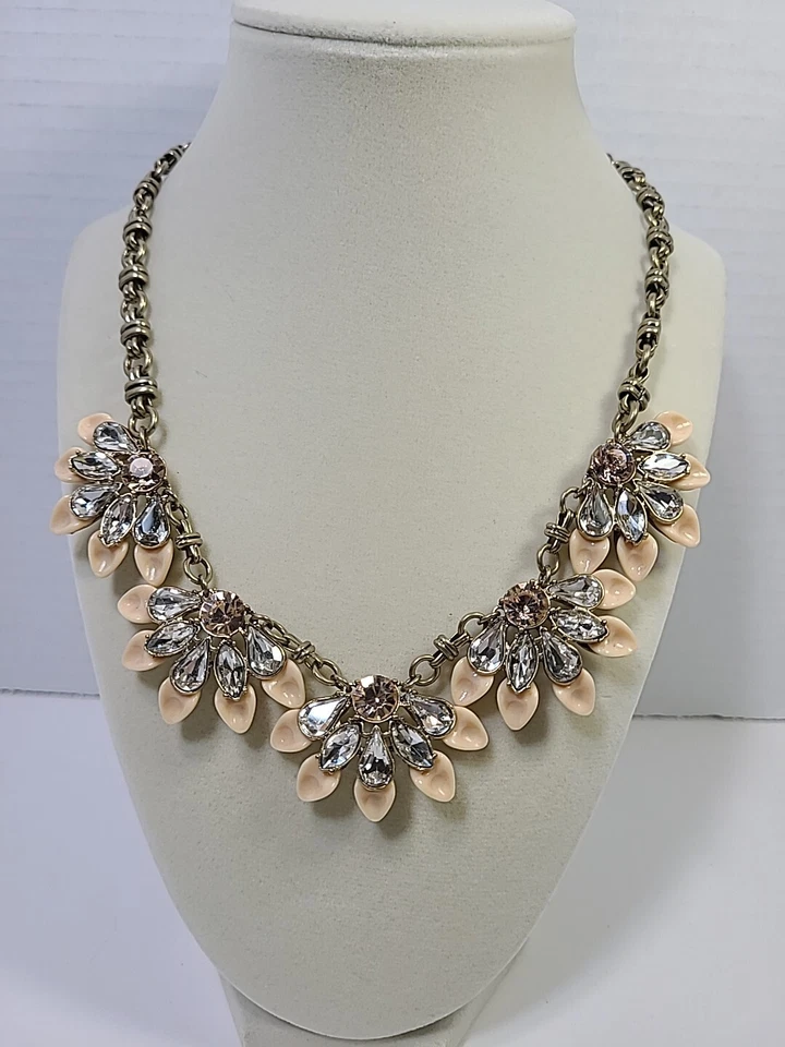 Statement Floral Necklace Fashion Women's Gold Tone Plastic Gems Lobster Clasp - Image 2 of 4