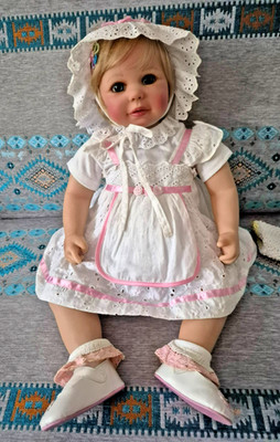Künstler/Sammlerpuppe ''Gina'', Master Piece Gallery, lebensgroß, wunderschön