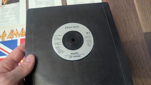 EX+ COMPLETE DEF LEPPARD 1988 Rocket 7" Vinyl Brit Pack 6 factfiles UK Edition - Picture 7 of 12