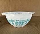 Pyrex Turquoise on White Amish Butterprint 1 ½  Pint Cinderella Mixing Bowl 441