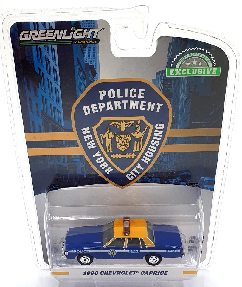 Greenlight 1/64 Scale 30159 - 1990 Chevrolet Caprice NYC Police Car Blue/Yellow - Image 4 of 4